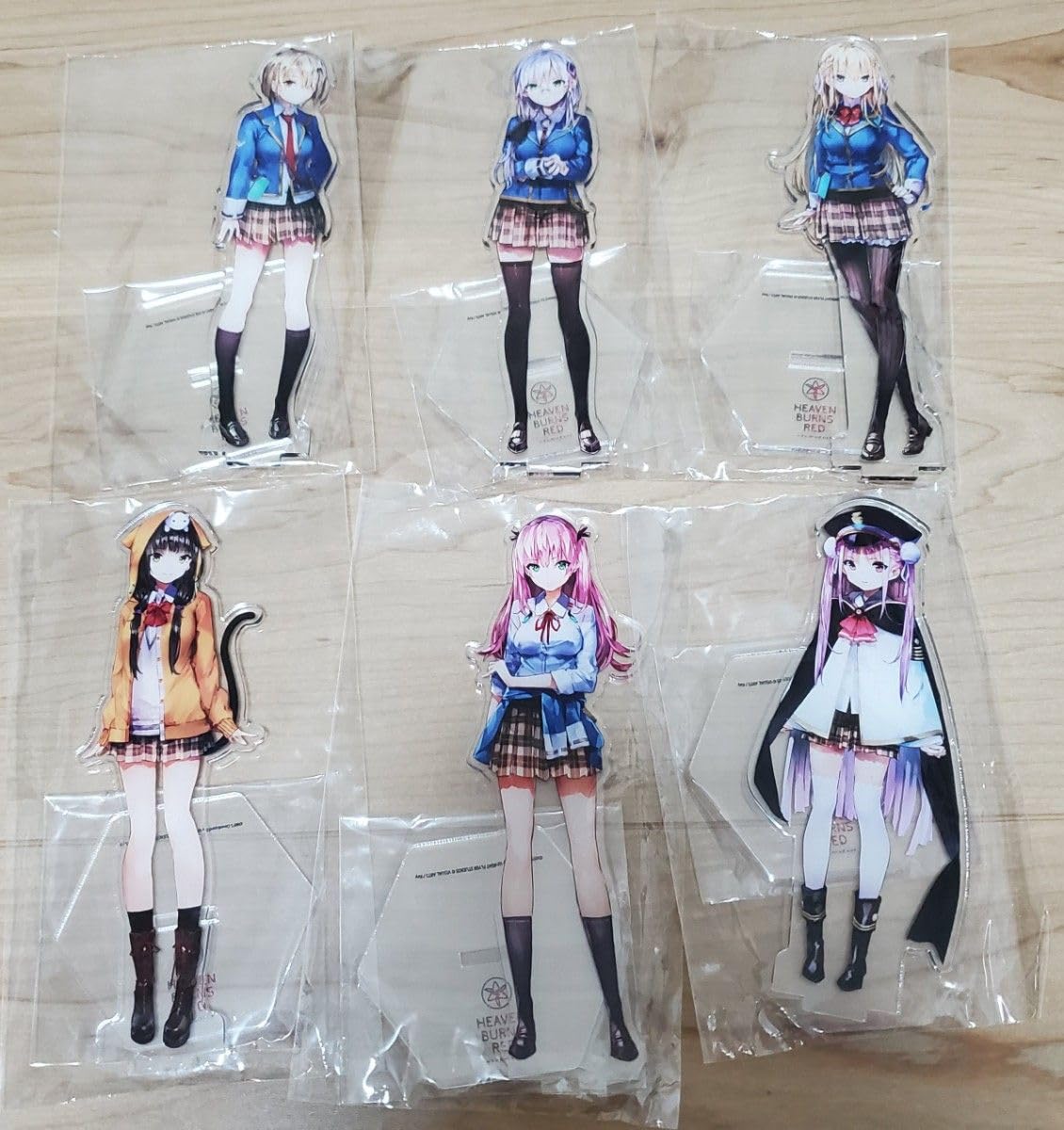 Amazon.co.jp: ヘブンバーンズレッド ヘブバン アクリルスタンド 茅森
